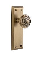 GrandeurFAVWINFifth Avenue Plate Privacy with Windsor Knob